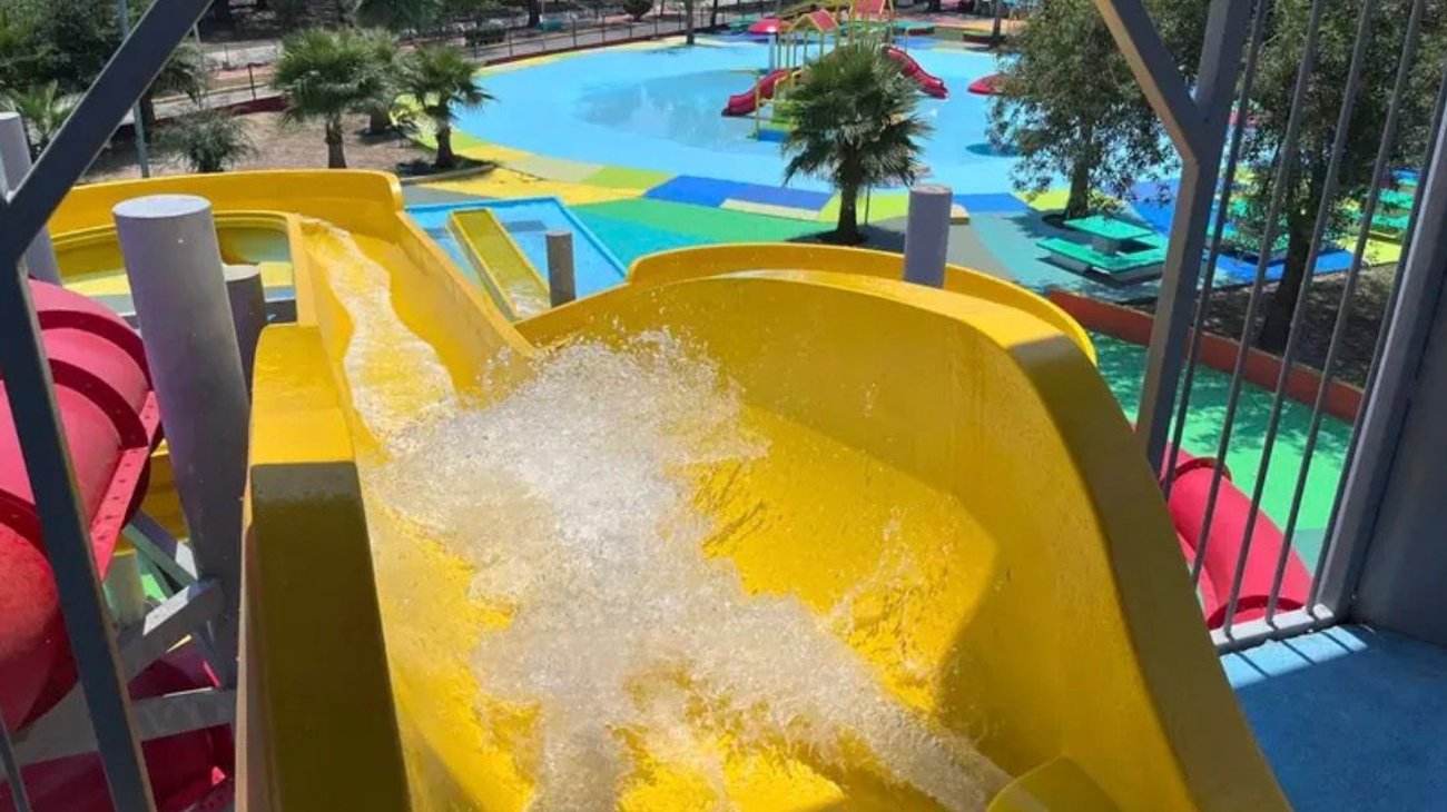 Abren sus puertas parques acuáticos en Monterrey