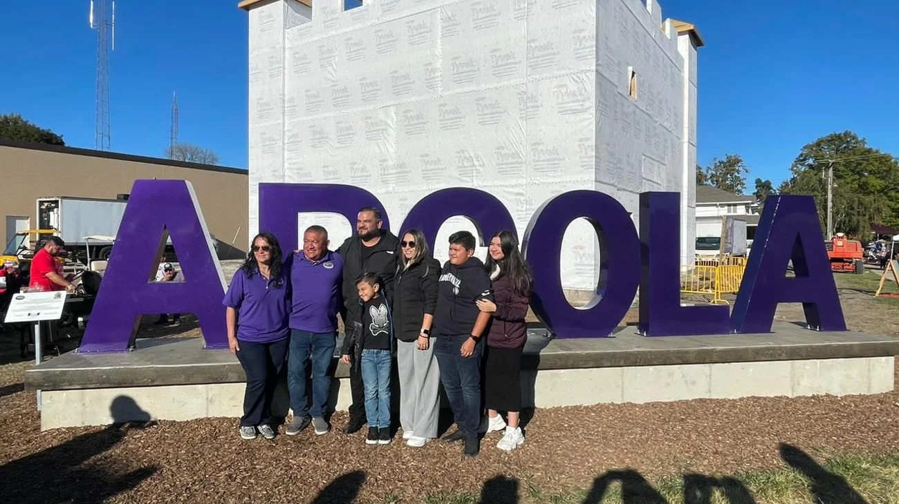 Refuerza Carlos Rodríguez 'El Cuate' lazos con ciudad de EUA