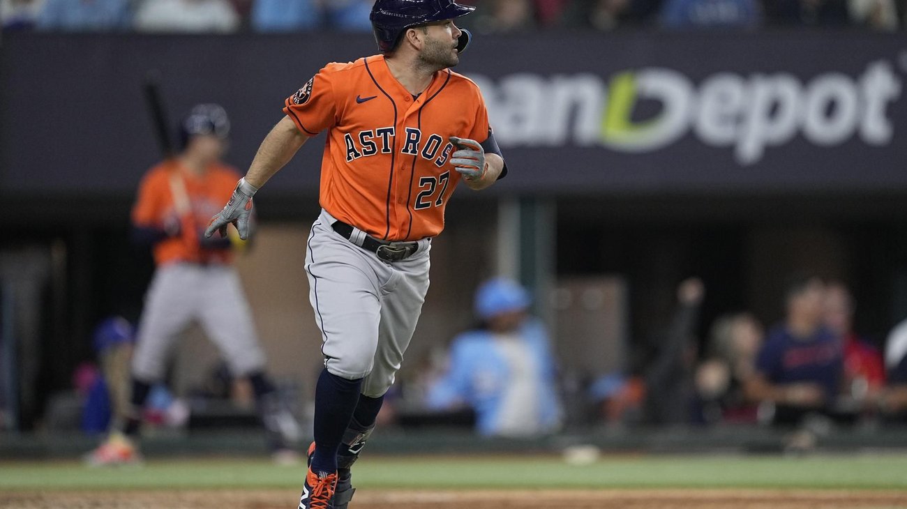 Altuve coloca a Astros a un triunfo de la Serie Mundial
