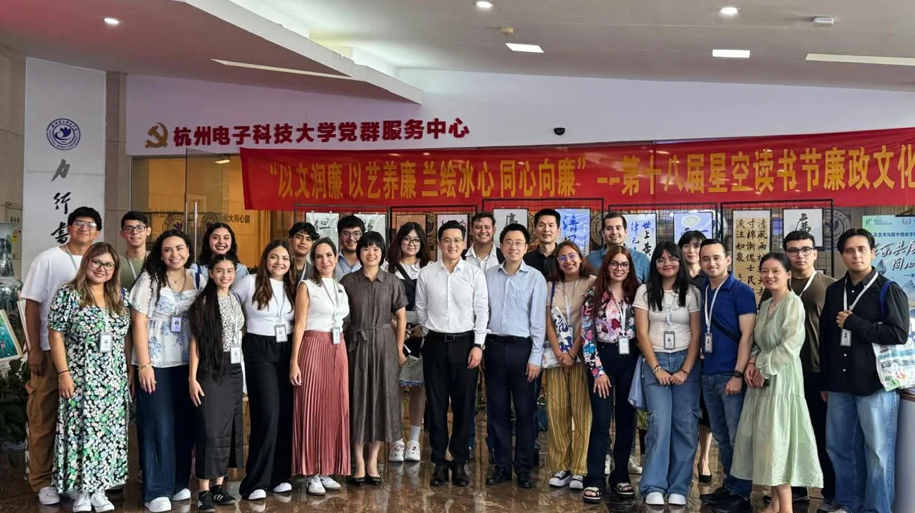 Acuden alumnos del Tecnológico de Saltillo a campamento en China