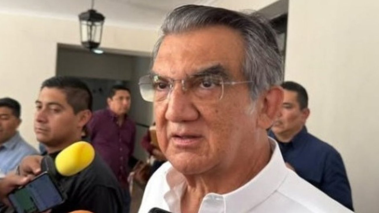 americo_villarreal_587b858947