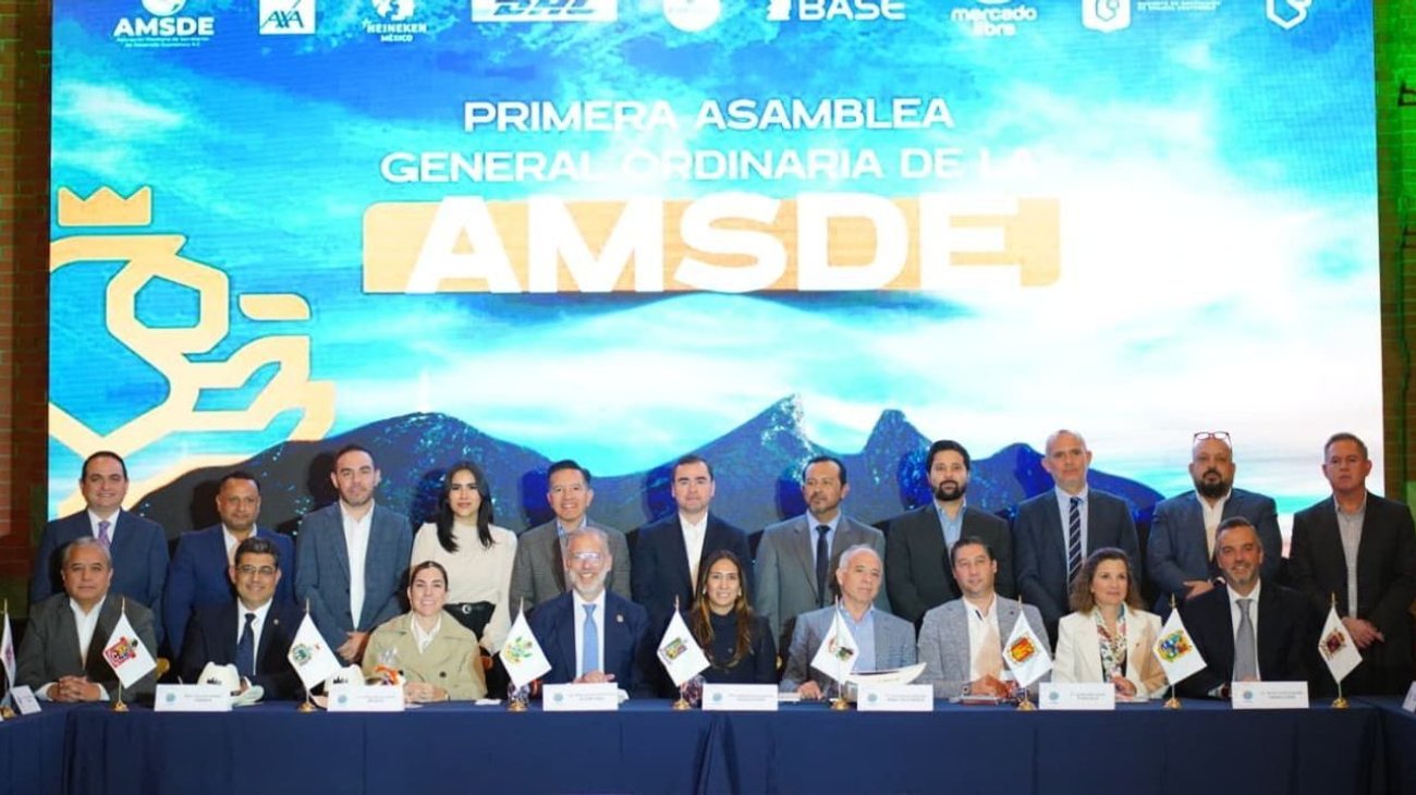 Revisan panorama económico de México en Nuevo León