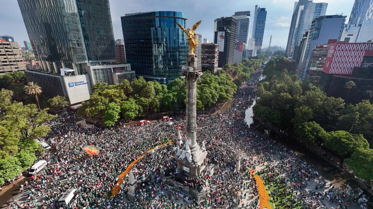 Recibe CDMX a medio millón de visitantes en inicio del Mundial