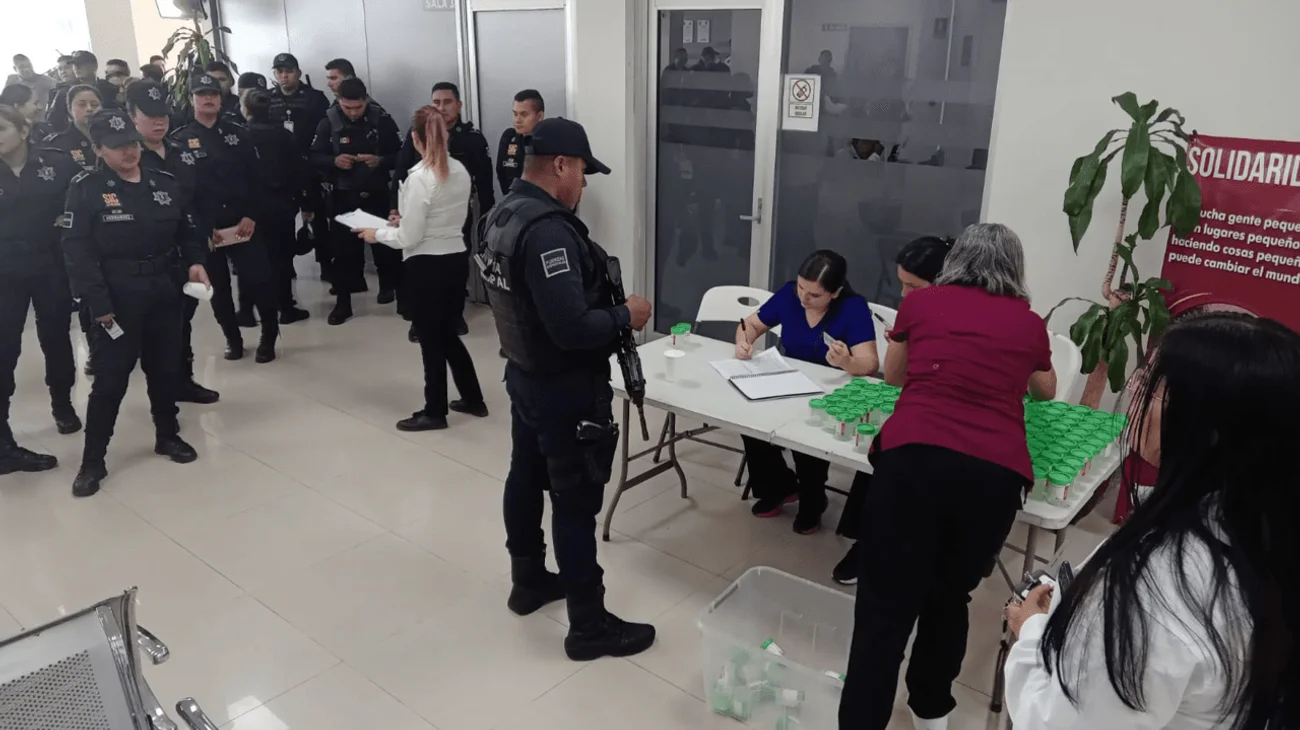 Realizan examen antidoping a policías de Escobedo