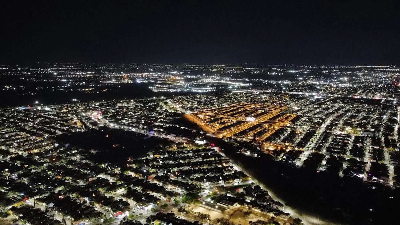 Reconoce AMLO déficit de generación eléctrica ante apagones