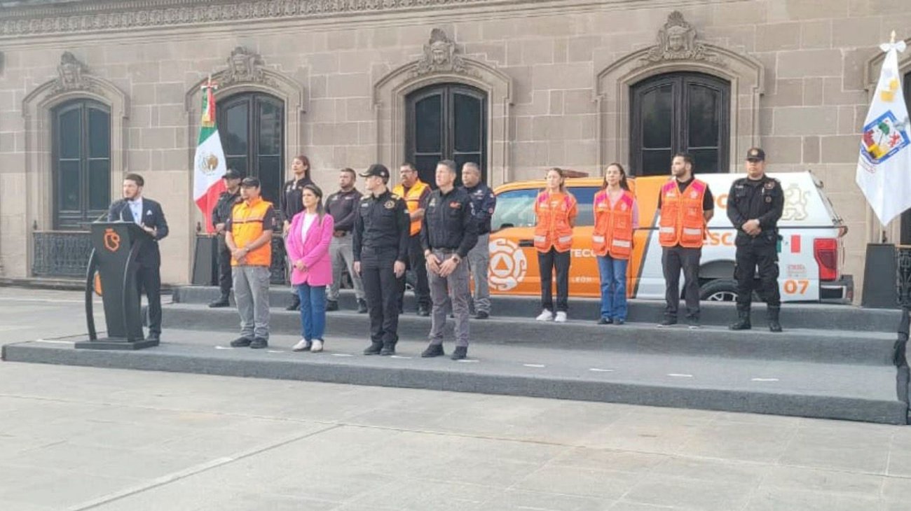 Envían segundo vuelo del Black Hawk con ayuda a Veracruz