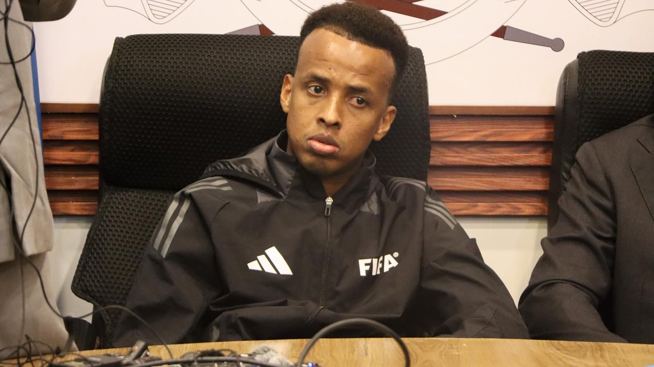 Árbitro somalí Omar Abdulkadir dirigirá la Supercopa de Europa