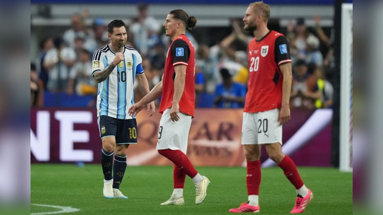 Messi hace historia y doblega a Austria con un doblete