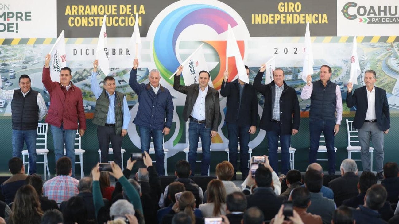 Arranca Manolo Jiménez obra Giro Independencia en Torreón