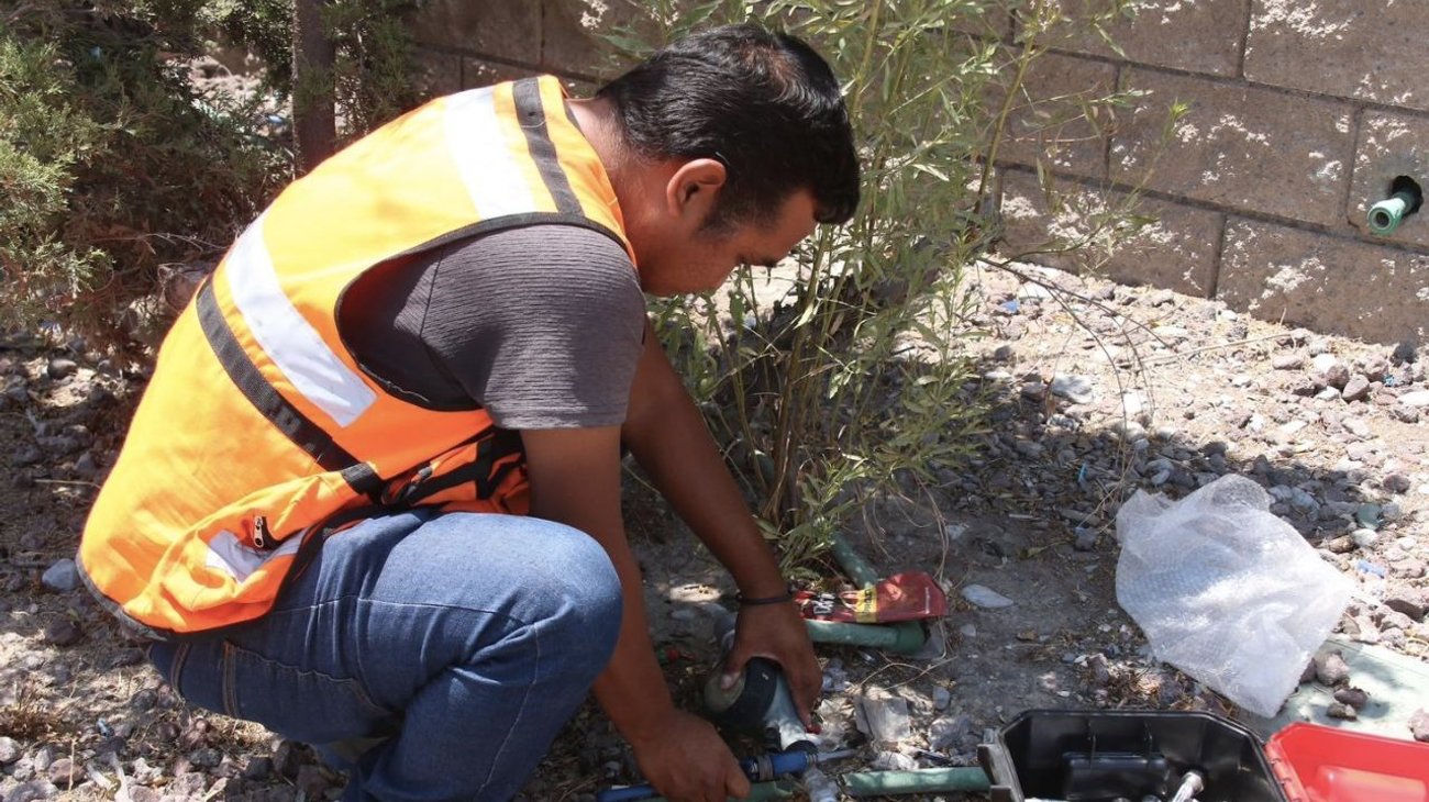 Arteaga implementa plan de cortes de agua por deudas