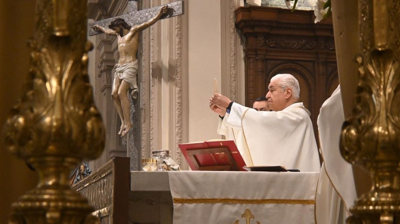 Alista renuncia arzobispo de Monterrey por cumplir 75 años