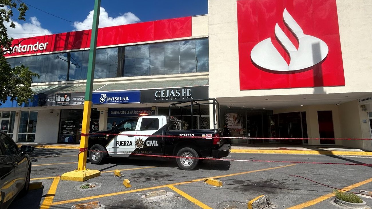 Asaltan a adulto mayor al salir de banco al sur de Monterrey