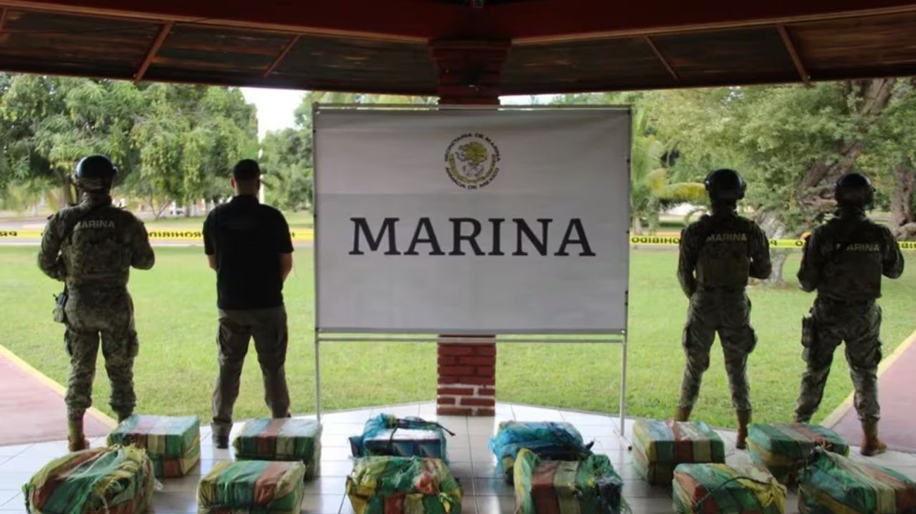 Asegura Marina casi dos toneladas de cocaína en Michoacán