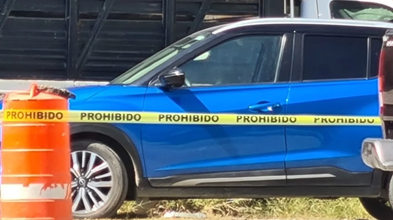 Aseguran vehículo con armas de fuego en Montemorelos