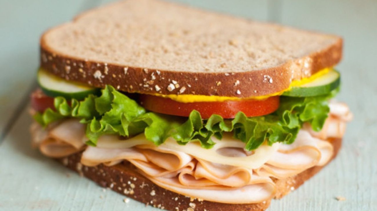 Mata a compañero de trabajo porque le robó su sandwich