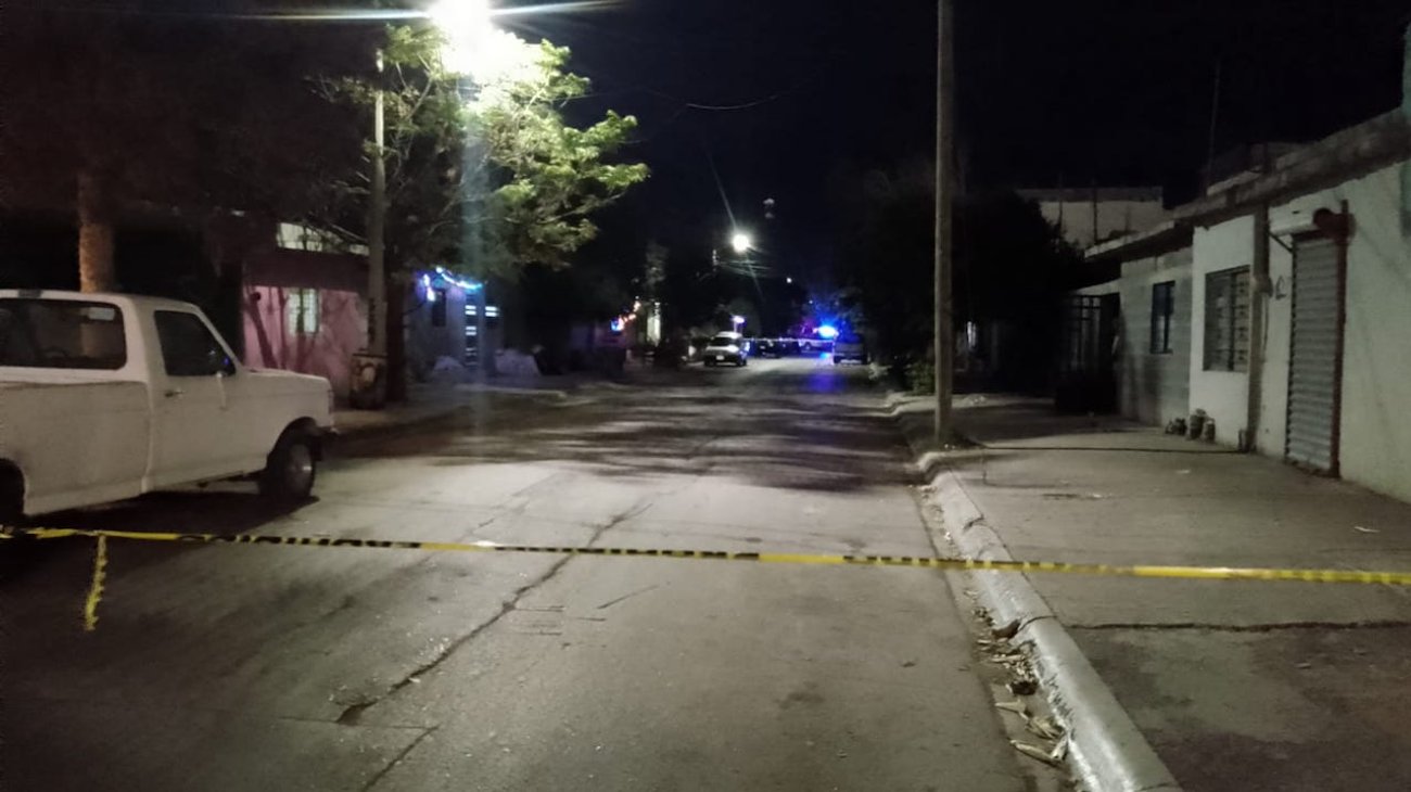 Ejecutan a mujer al salir de tienda de abarrotes en García