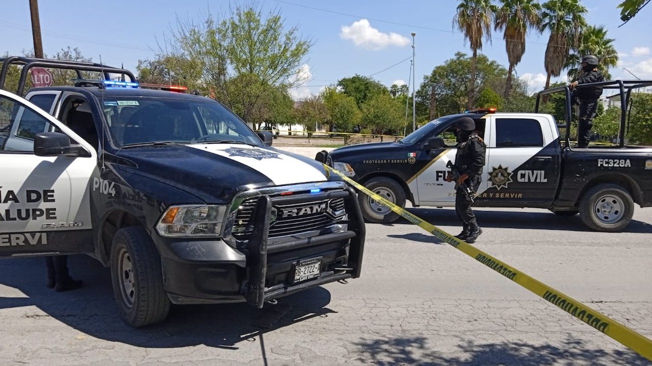 Ejecutan a abogado cuando surtía agua en negocio