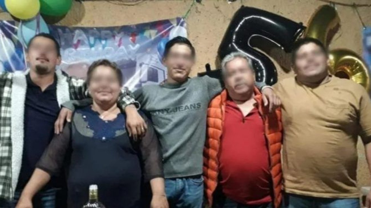 Joven asesina a sus padres en cena de Navidad