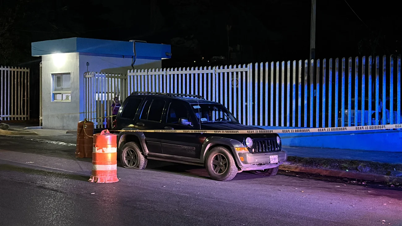 Hombre resulta herido tras ataque a balazos a bordo de camioneta