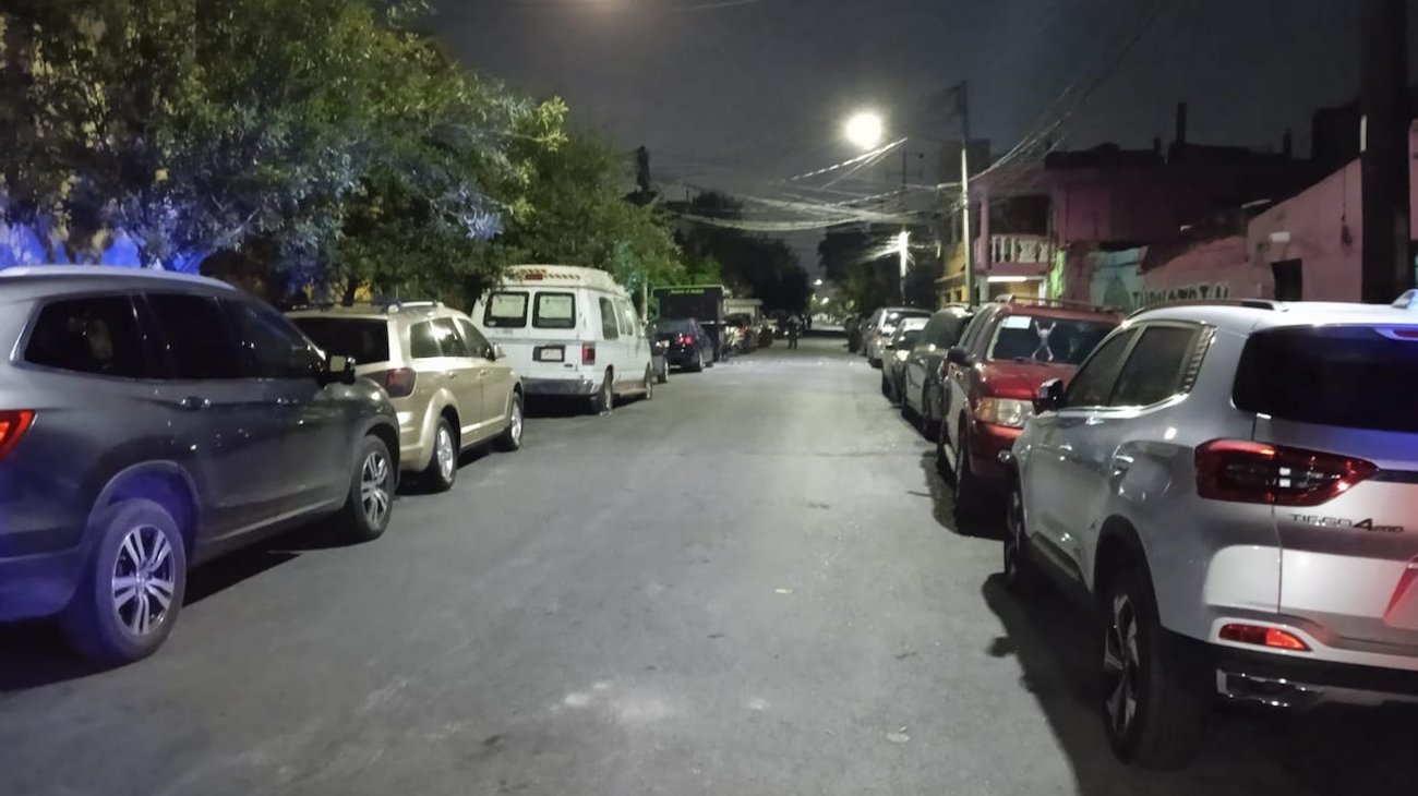 Balean casa en la colonia Industrial; hombre queda lesionado