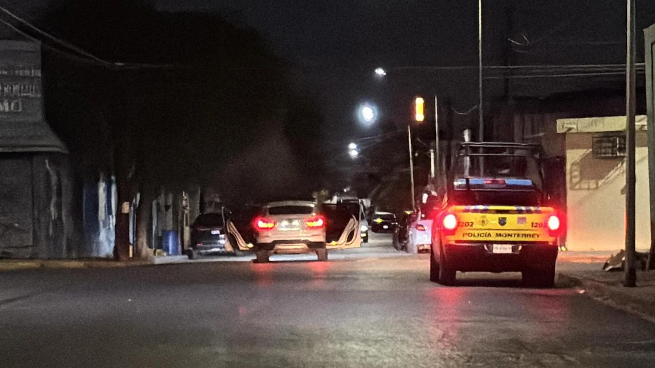 Balean a hombre mientras iba a bordo de camioneta BMW