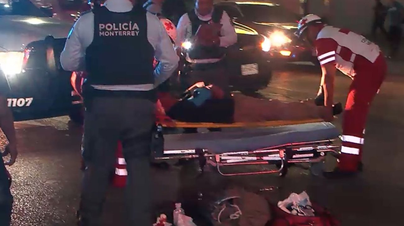 Atropellan a hombre sobre Pino Suárez en Monterrey