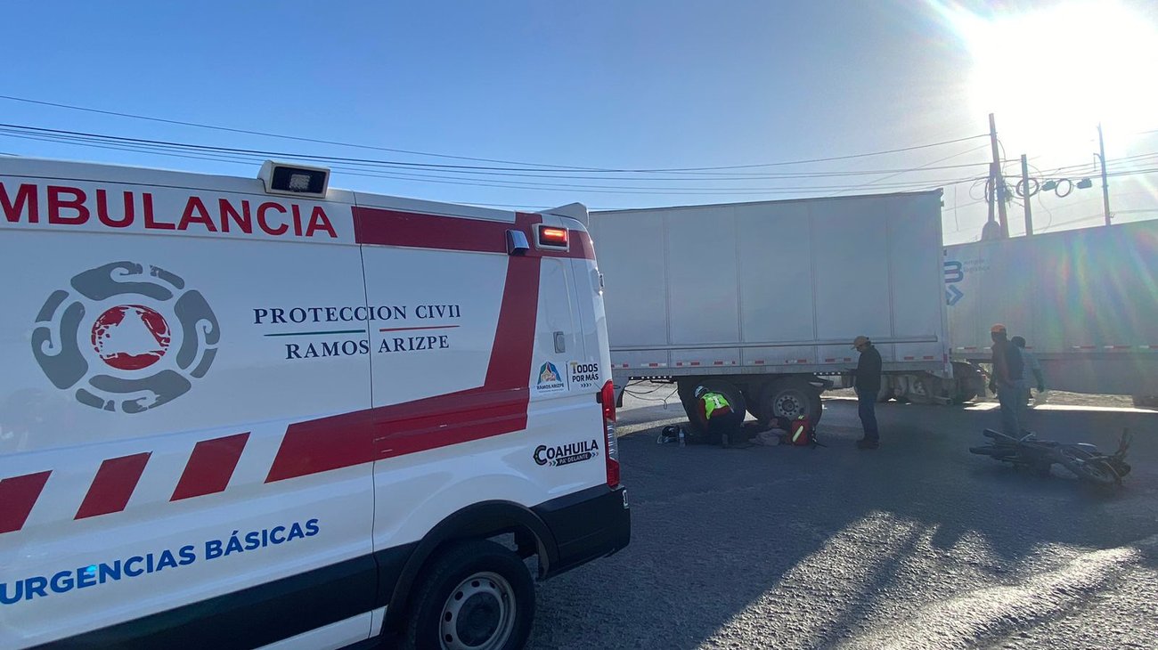 atropello_moto_trailer_ramos_arizpe_bd11488468