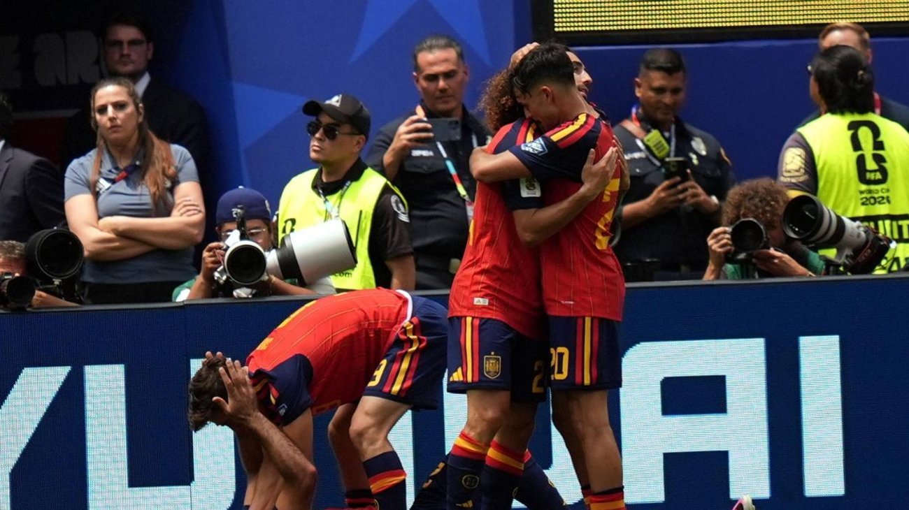 España vence 3-0 a Austria y ya está en octavos del Mundial FIFA™