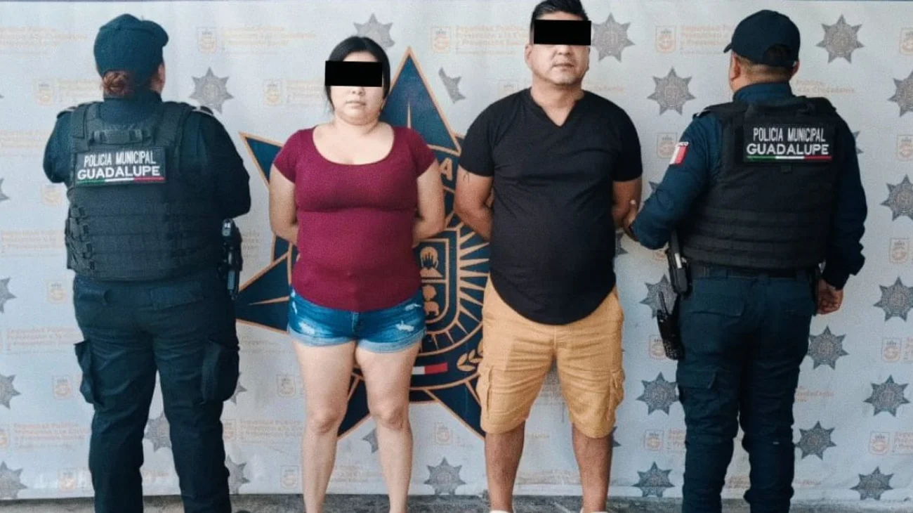 Recuperan vehículo robado en Guadalupe; detienen a pareja