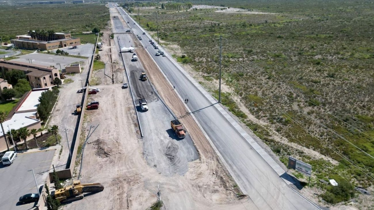 Avanza Coahuila en obras viales lideradas por el gobernador