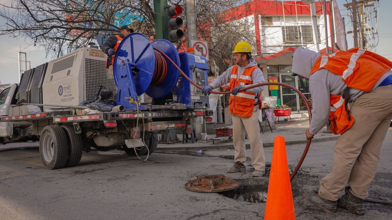 AyD desazolva 475 mil metros de tubería en 2026