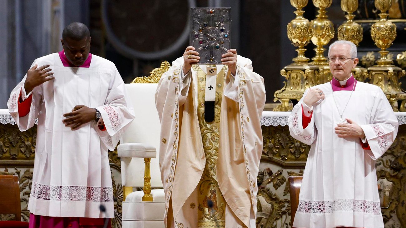 Papa León XIV rechaza amenaza de Trump contra Irán