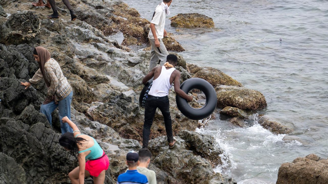 Suman 34 los cuerpos recuperados frente a la costa de Ceuta