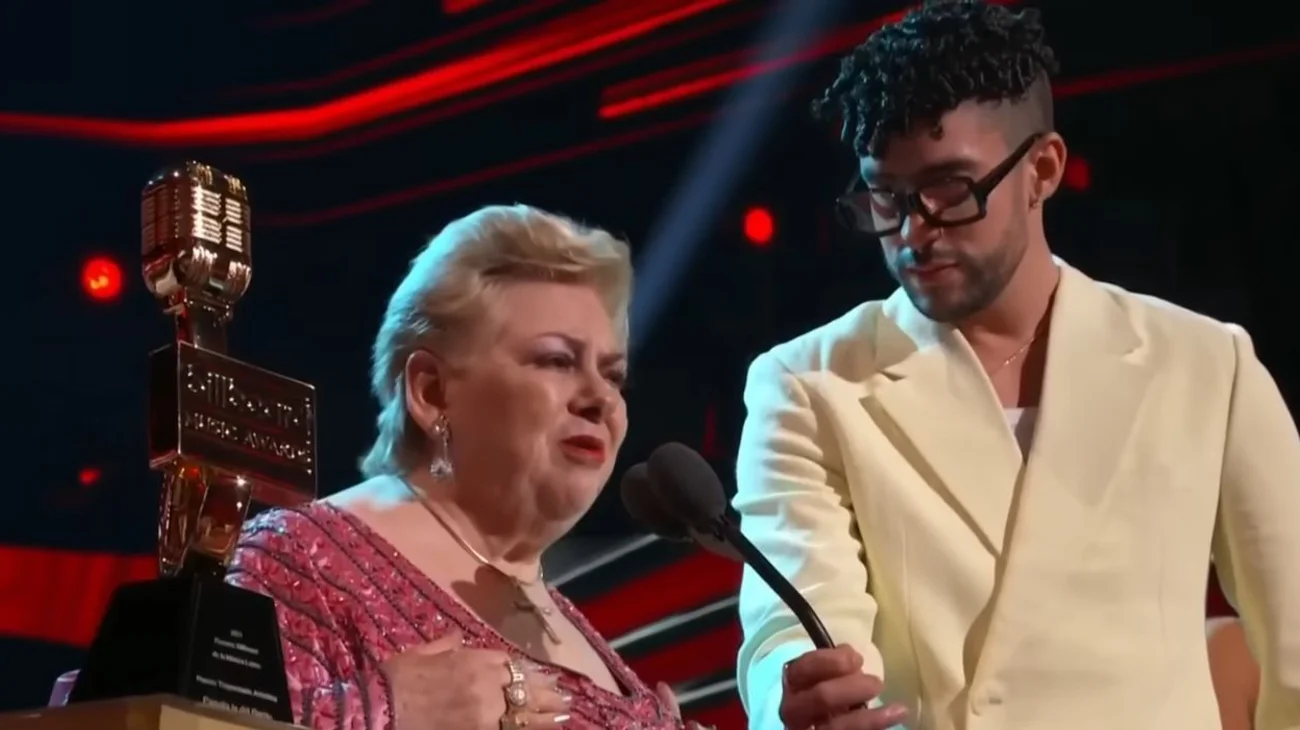 Bad Bunny dedica mensaje a Paquita la del Barrio por su deceso