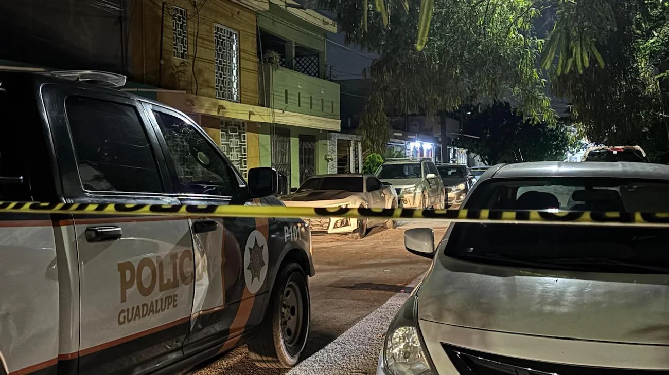 Sorprenden a hombre a balazos afuera de vivienda en Guadalupe