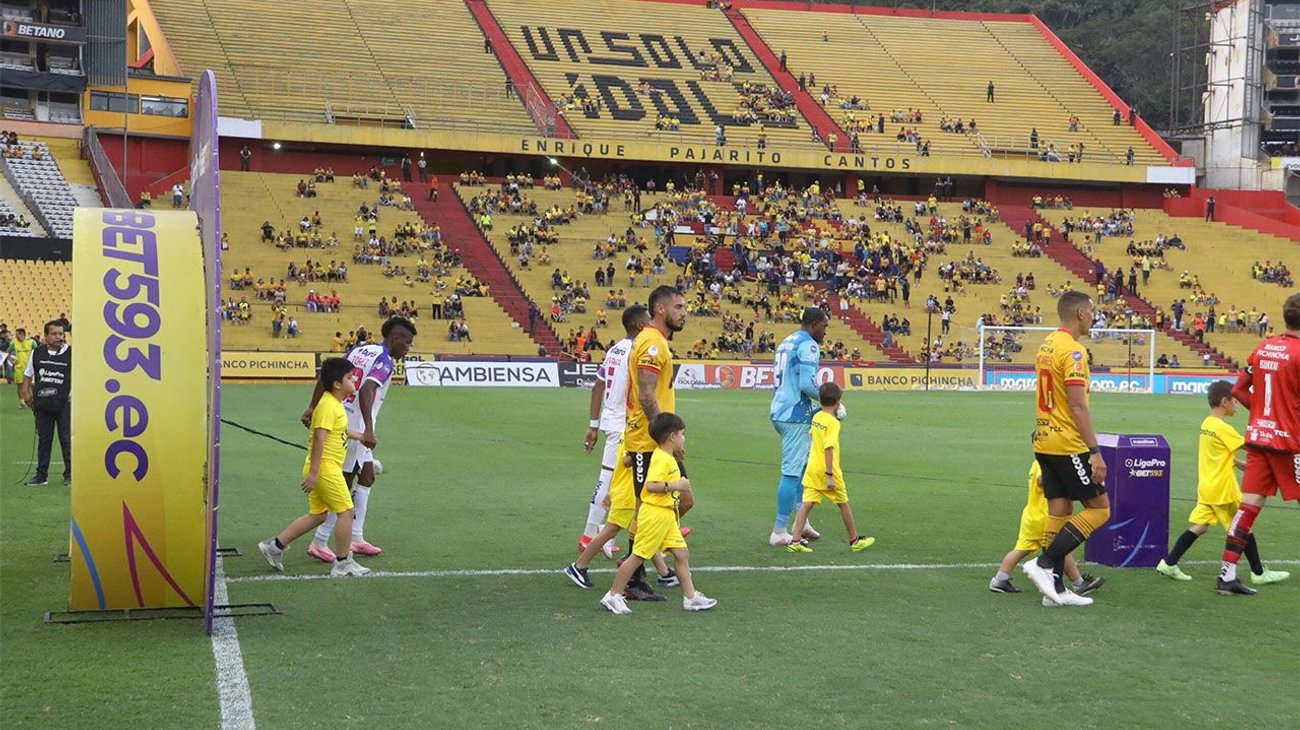 Confirman que fanático que detonó explosivo fue detenido