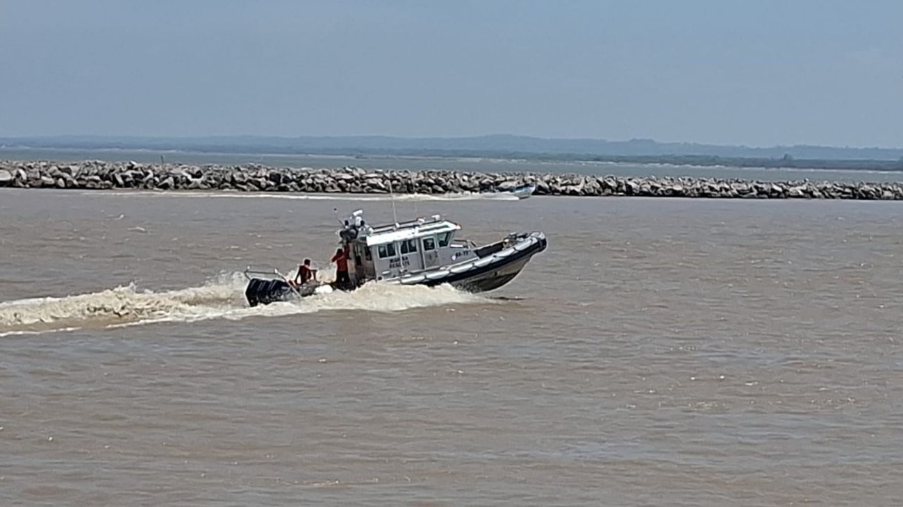 barco_naufrago_fb18c45fd6