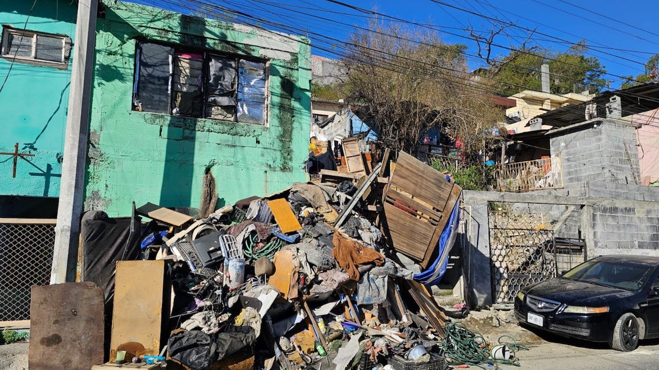 Denuncian insalubridad por basura en la colonia Fomerrey 8