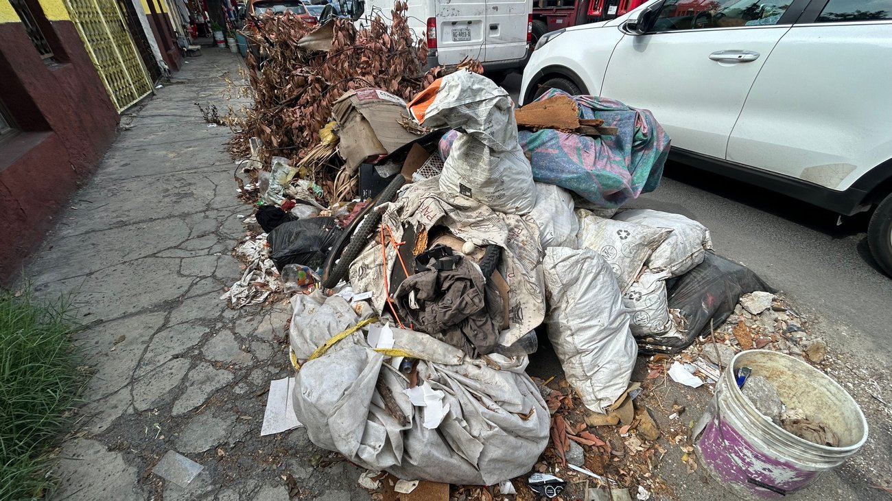 Denuncian acumulación de basura en el centro de Guadalupe