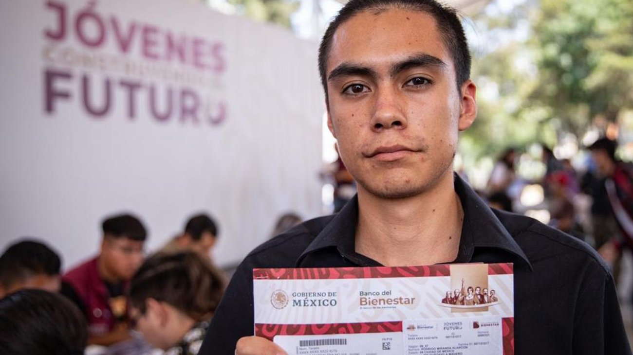 Confirman aumento a la beca Jóvenes Construyendo el Futuro