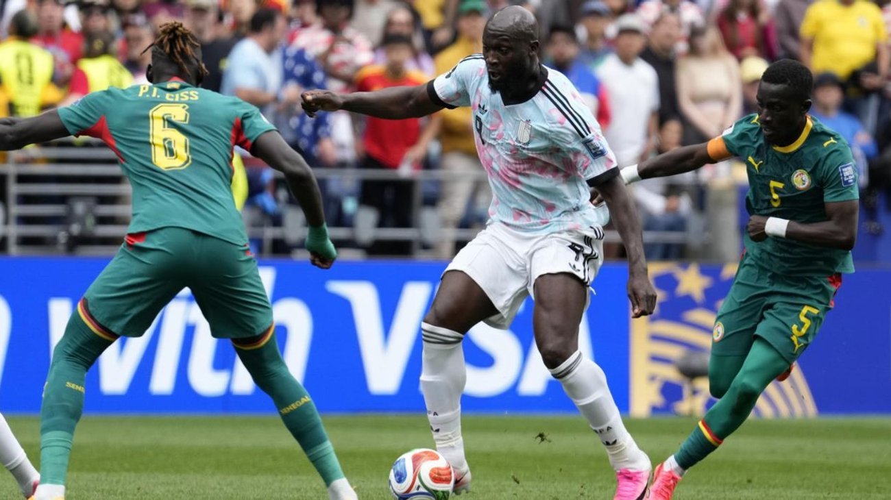 Remonta Bélgica y elimina a Senegal en tiempo extra
