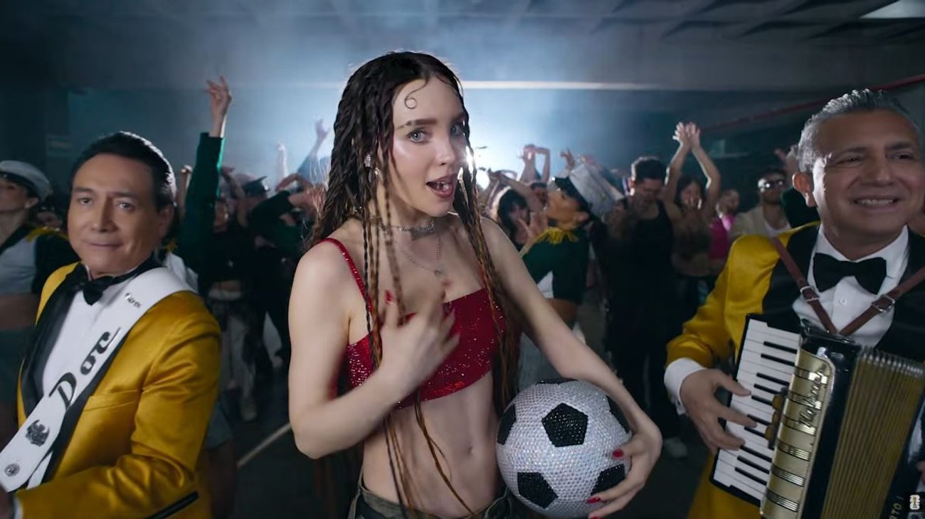 Lanzan Belinda y Ángeles Azules 'Por Ella' sencillo del Mundial