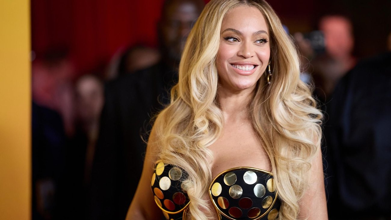 Beyoncé reedita B'DAY y sorprende con dueto en español con Maluma