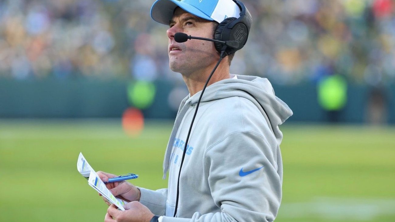 Chargers despide al entrenador Brandon Staley