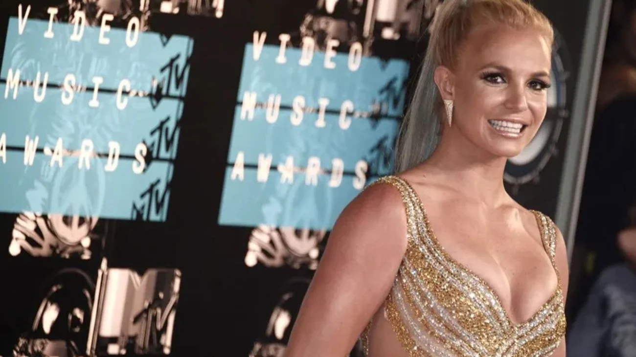 Serie cuestiona el sistema que forjó y vapuleó a Britney Spears