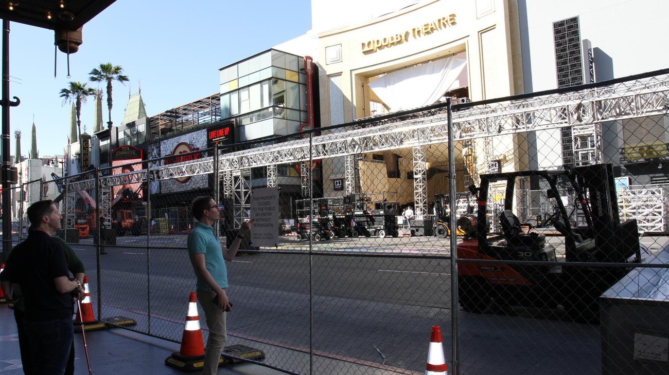El bulevar de Hollywood se transforma para recibir a los Óscar