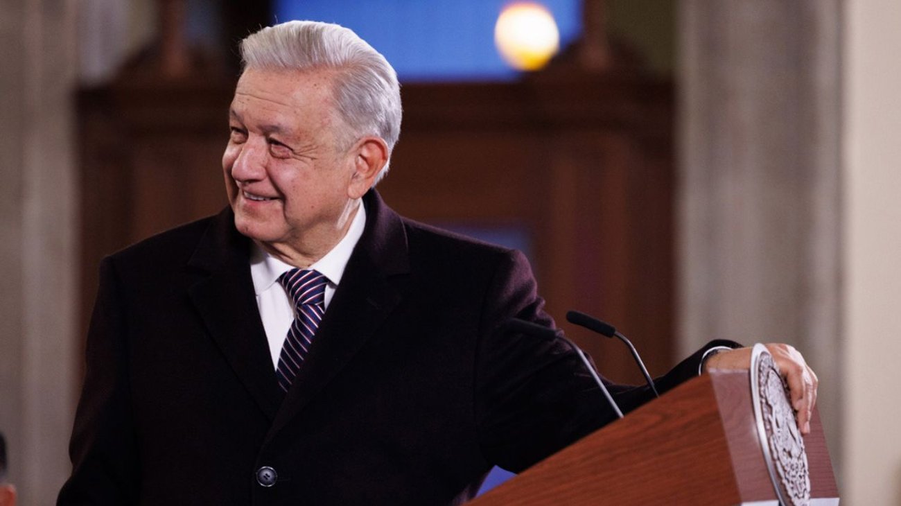 Busca AMLO prohibir los vapeadores y cigarros electrónicos