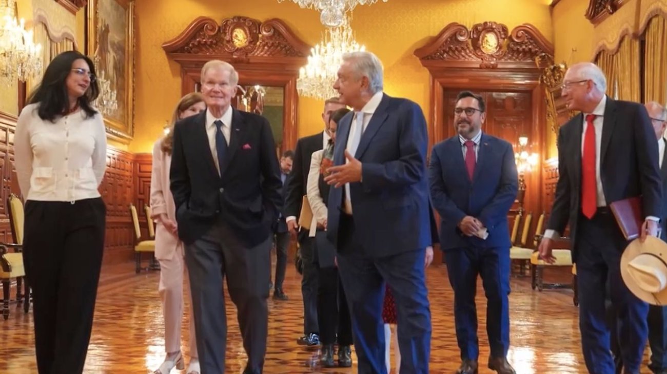 Busca AMLO que astronauta mexicana viaje al espacio de nuevo