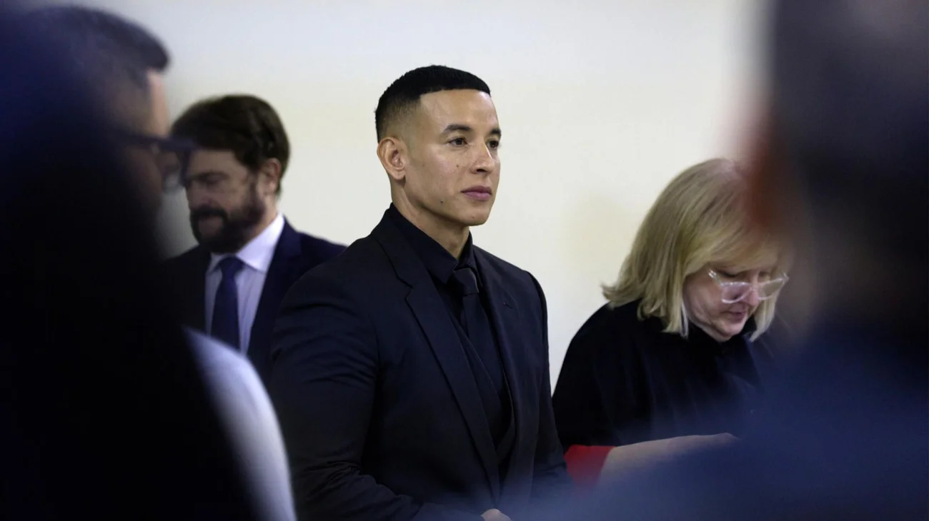 Dan prórroga a esposa de Daddy Yankee para entregar evidencias