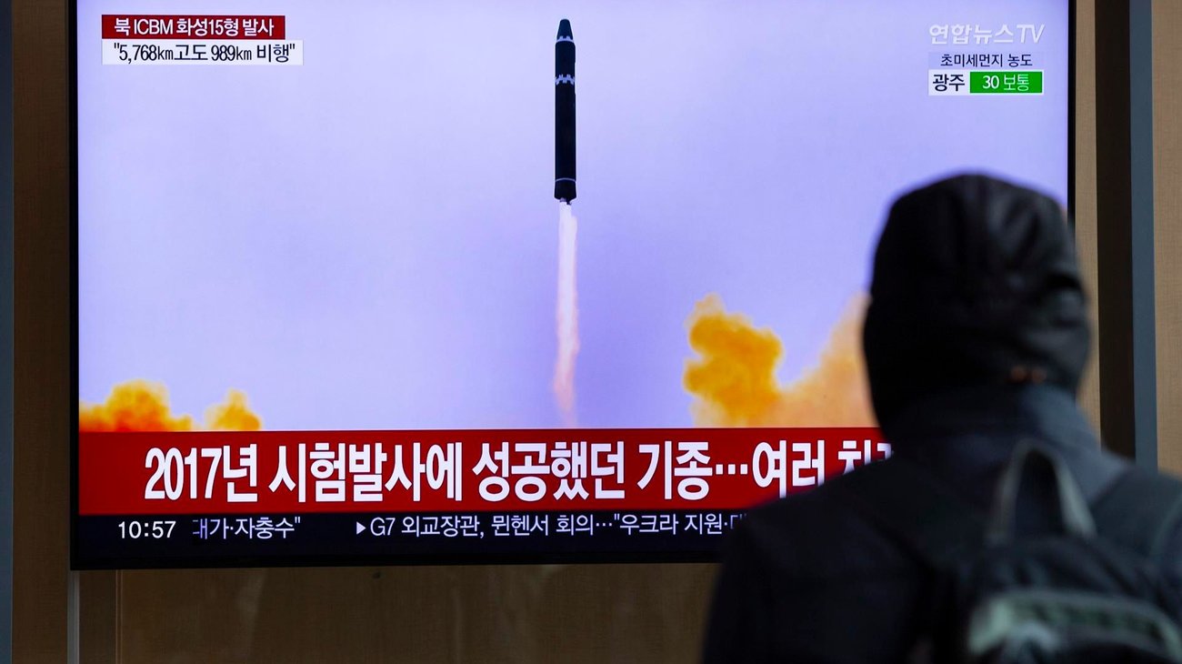 NorCorea hace test con misiles para ataque táctico nuclear